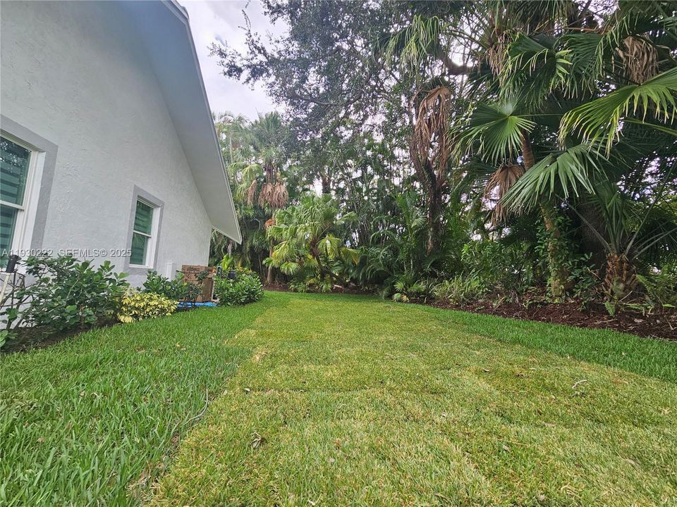 出租: $14,200 (4 贝兹, 2 浴室, 0 平方英尺)