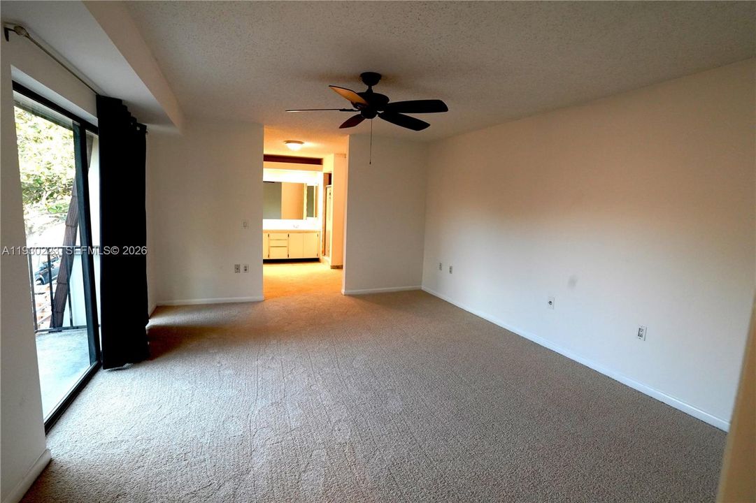En Venta: $430,000 (2 camas, 2 baños, 0 Pies cuadrados)