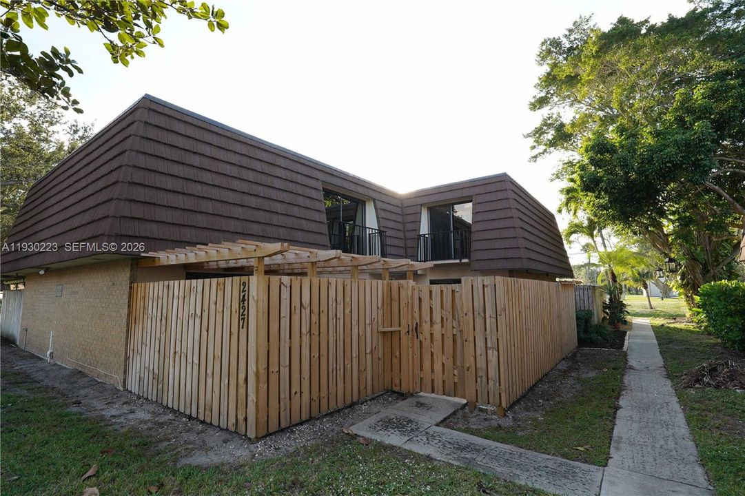 En Venta: $430,000 (2 camas, 2 baños, 0 Pies cuadrados)