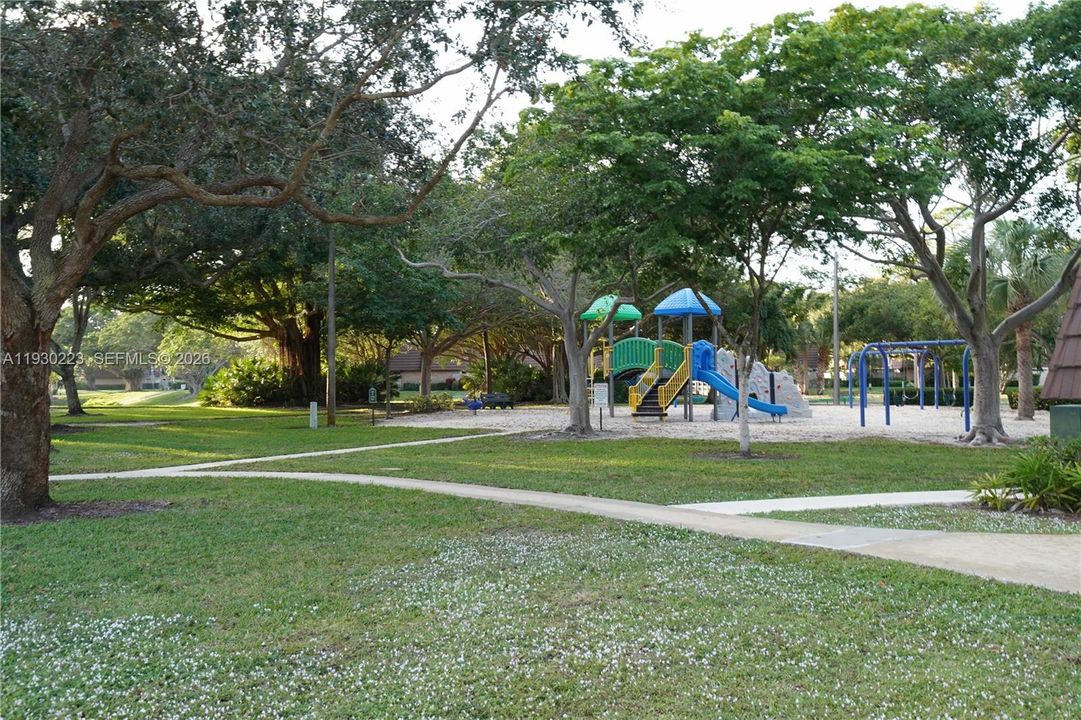 En Venta: $430,000 (2 camas, 2 baños, 0 Pies cuadrados)