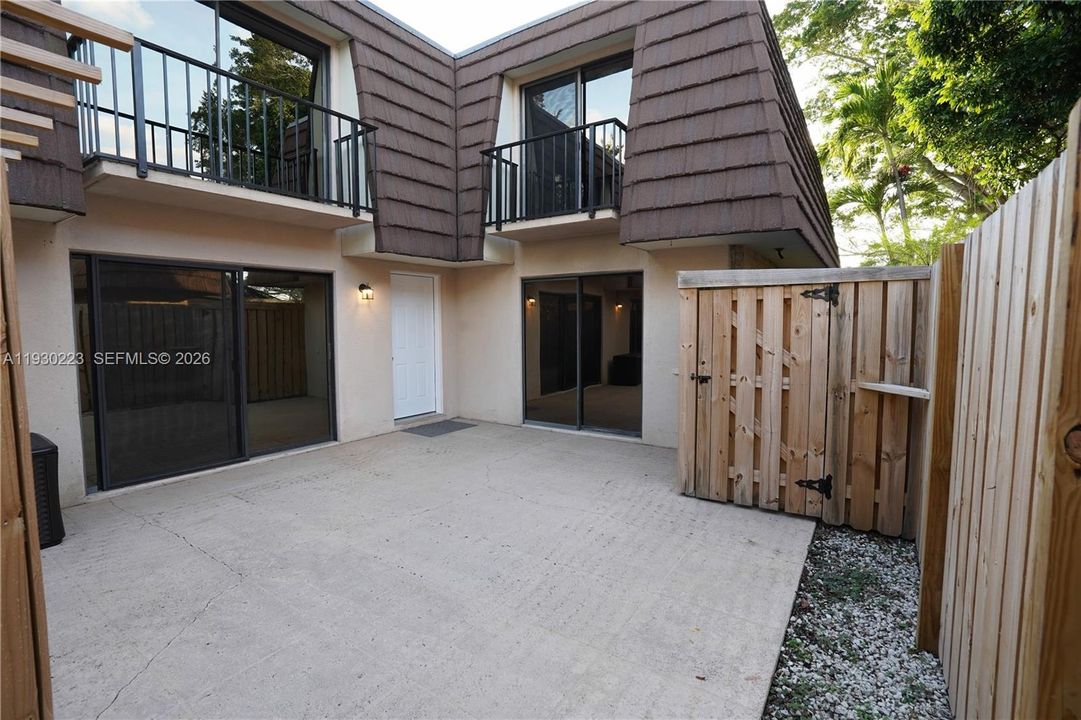 En Venta: $430,000 (2 camas, 2 baños, 0 Pies cuadrados)