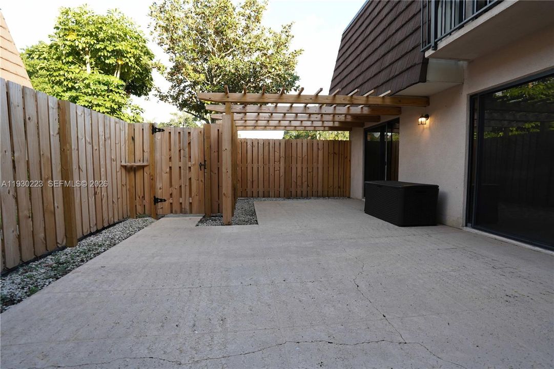 En Venta: $430,000 (2 camas, 2 baños, 0 Pies cuadrados)