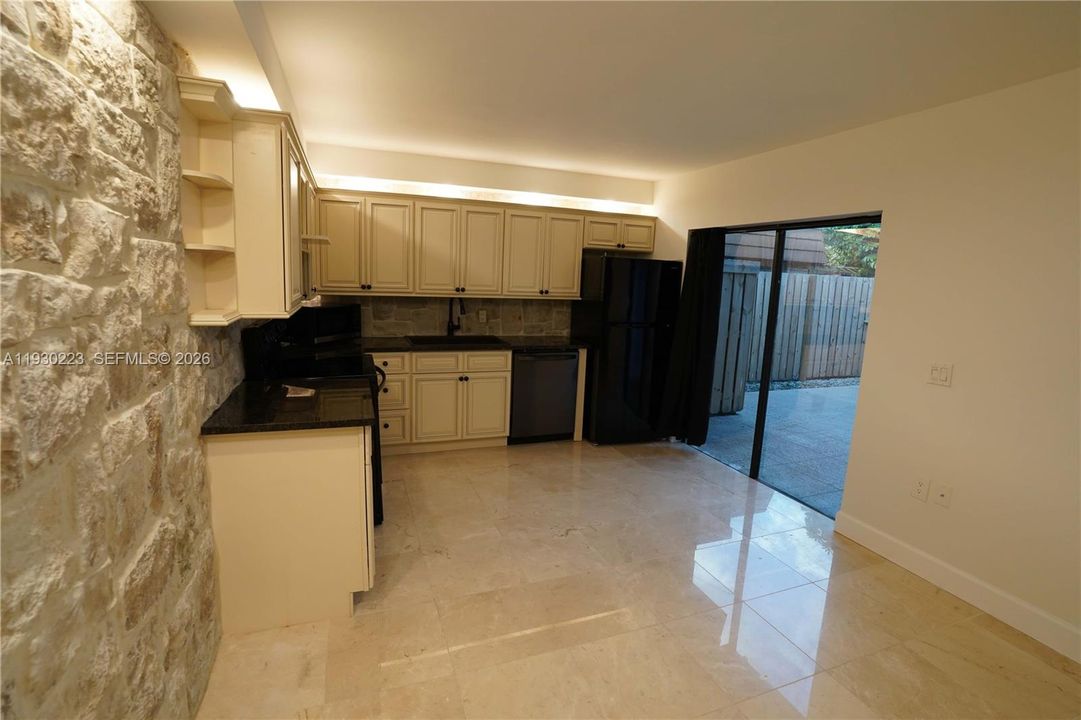 En Venta: $430,000 (2 camas, 2 baños, 0 Pies cuadrados)