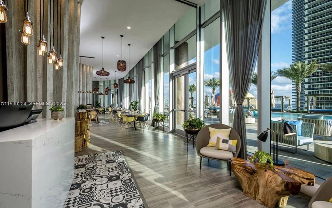 En Venta: $579,000 (1 camas, 1 baños, 759 Pies cuadrados)