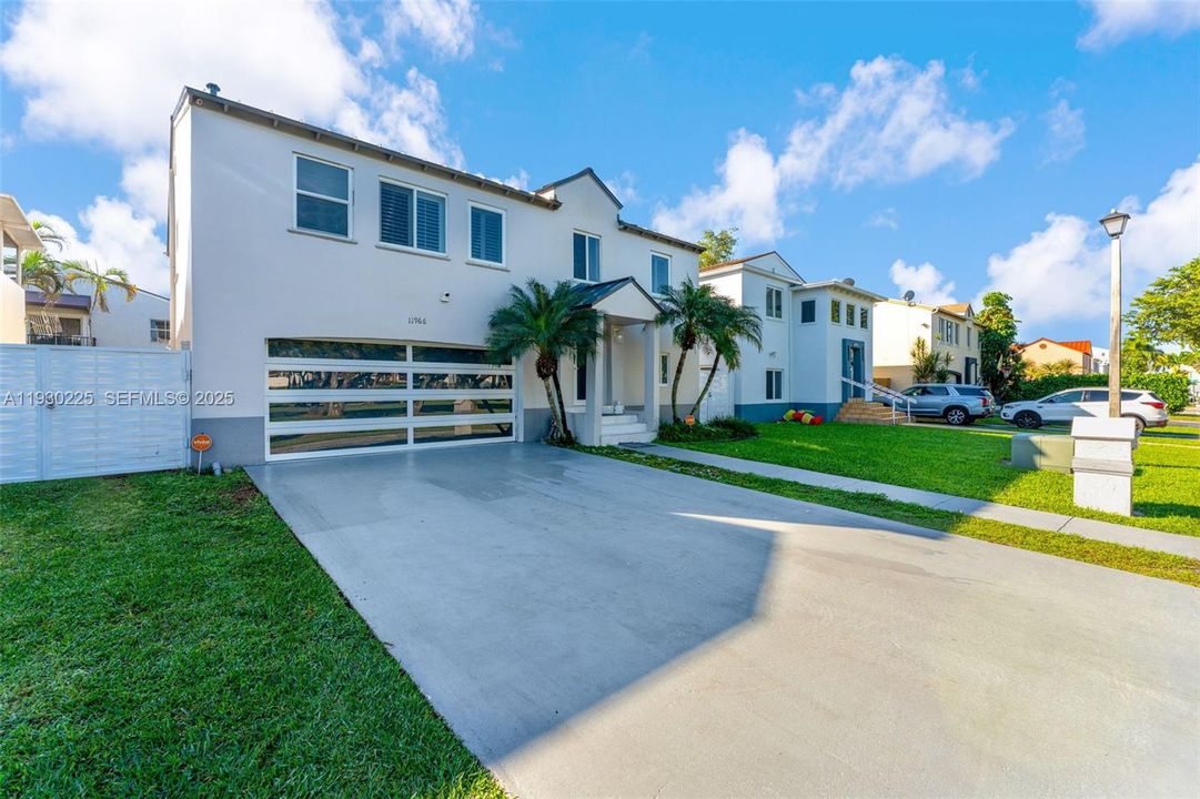 待售: $699,000 (5 贝兹, 4 浴室, 2327 平方英尺)