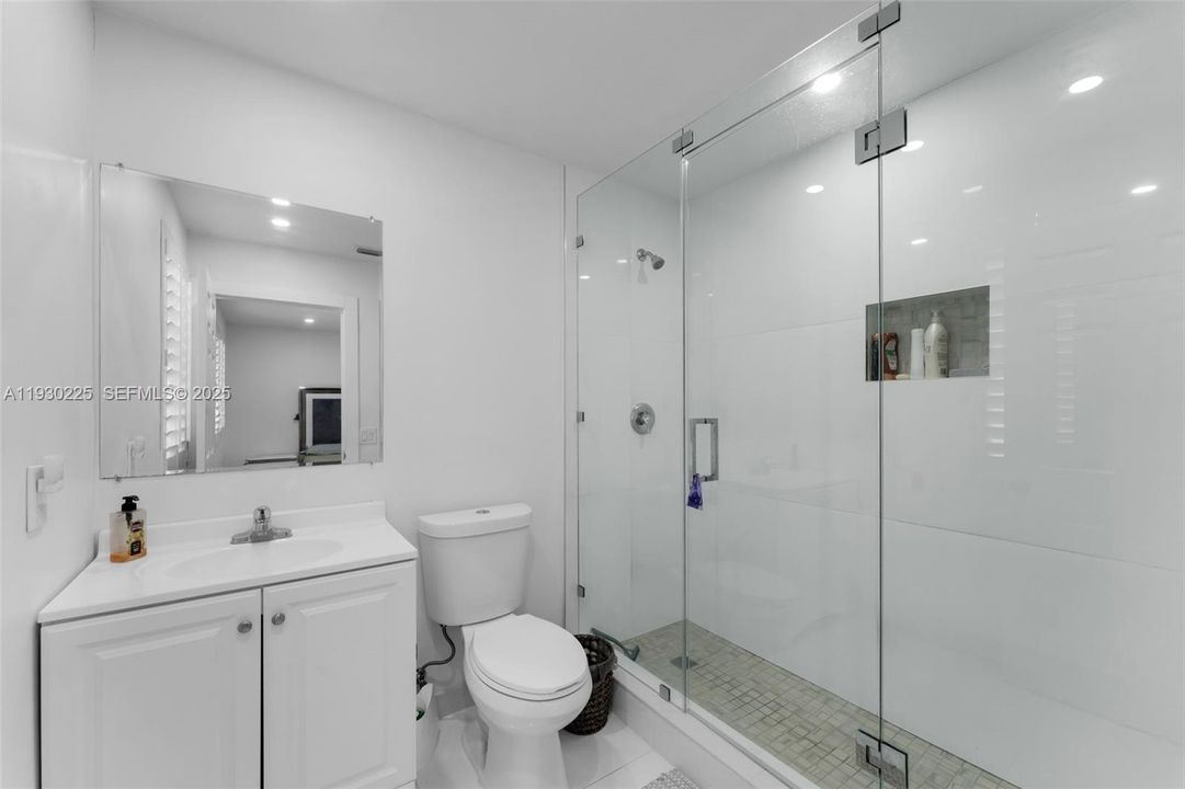 待售: $699,000 (5 贝兹, 4 浴室, 2327 平方英尺)