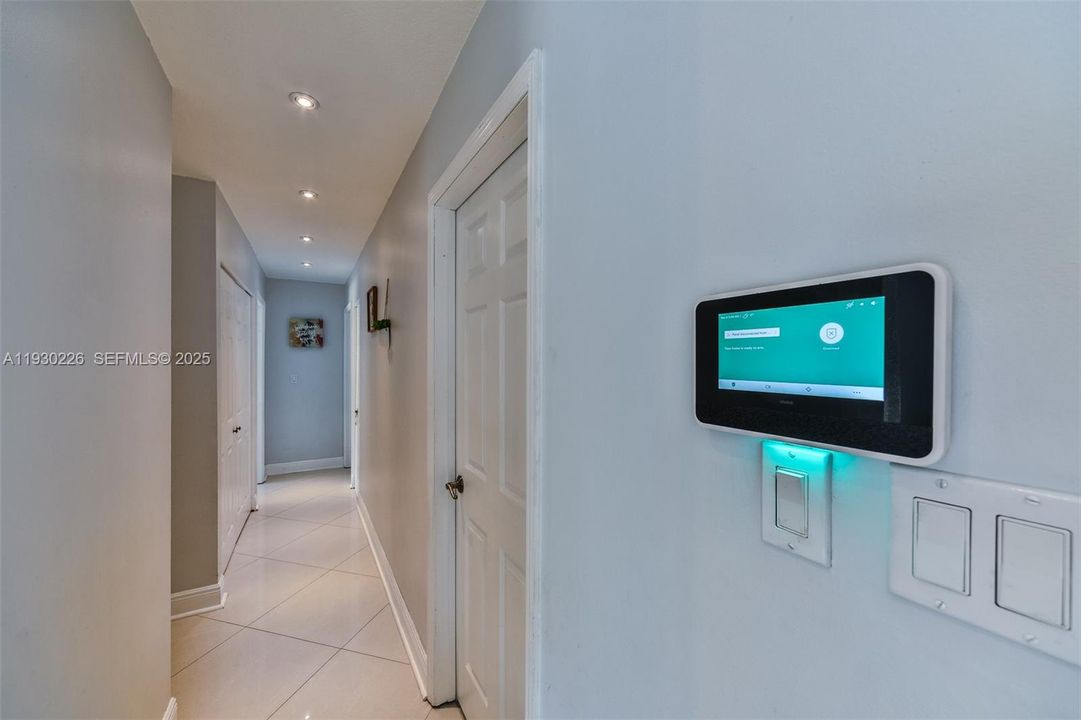 На продажу: $750,000 (4 спален, 3 ванн, 1649 Квадратных фут)