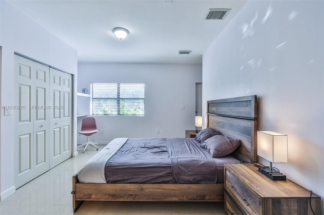 На продажу: $750,000 (4 спален, 3 ванн, 1649 Квадратных фут)