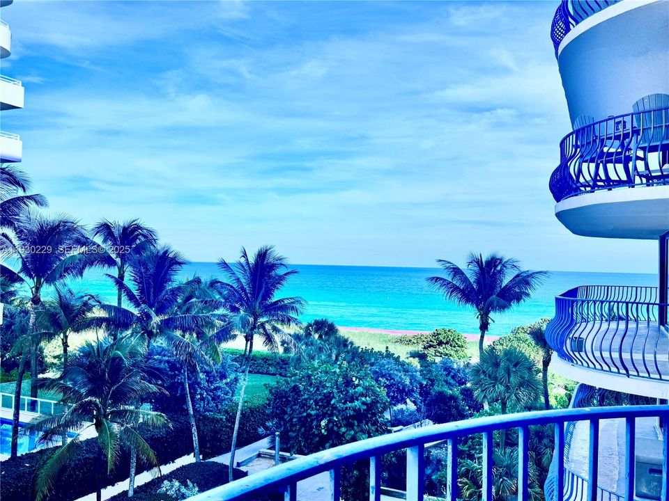 For Rent: $4,500 (2 beds, 2 baths, 1672 Square Feet)