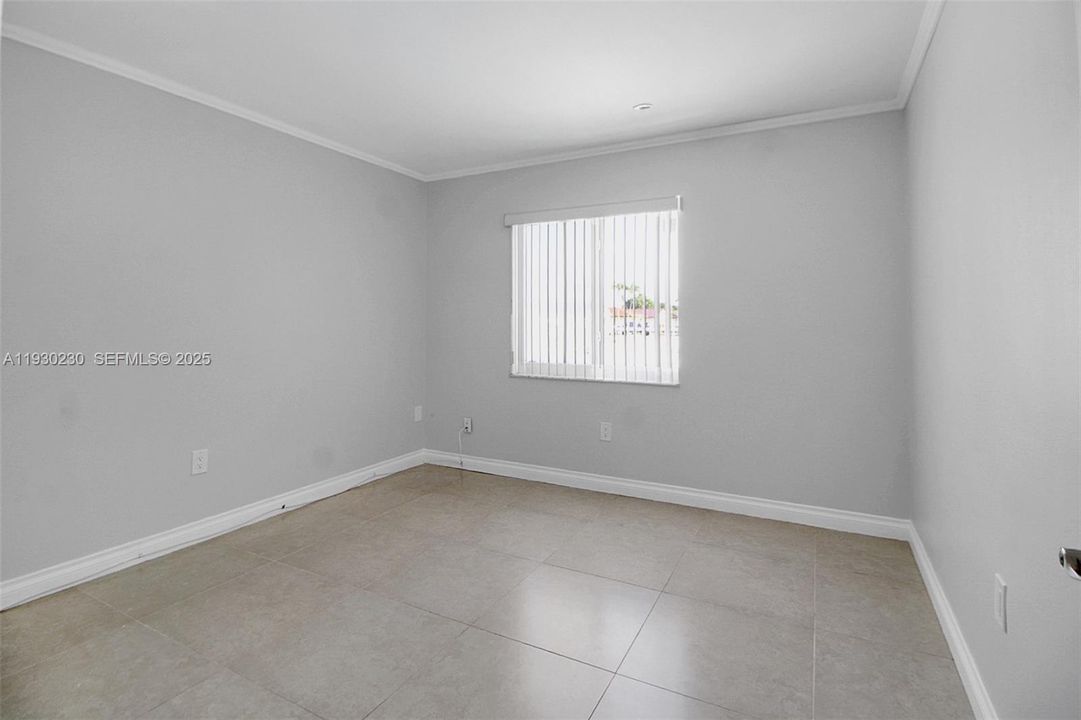 待售: $625,000 (3 贝兹, 2 浴室, 1326 平方英尺)