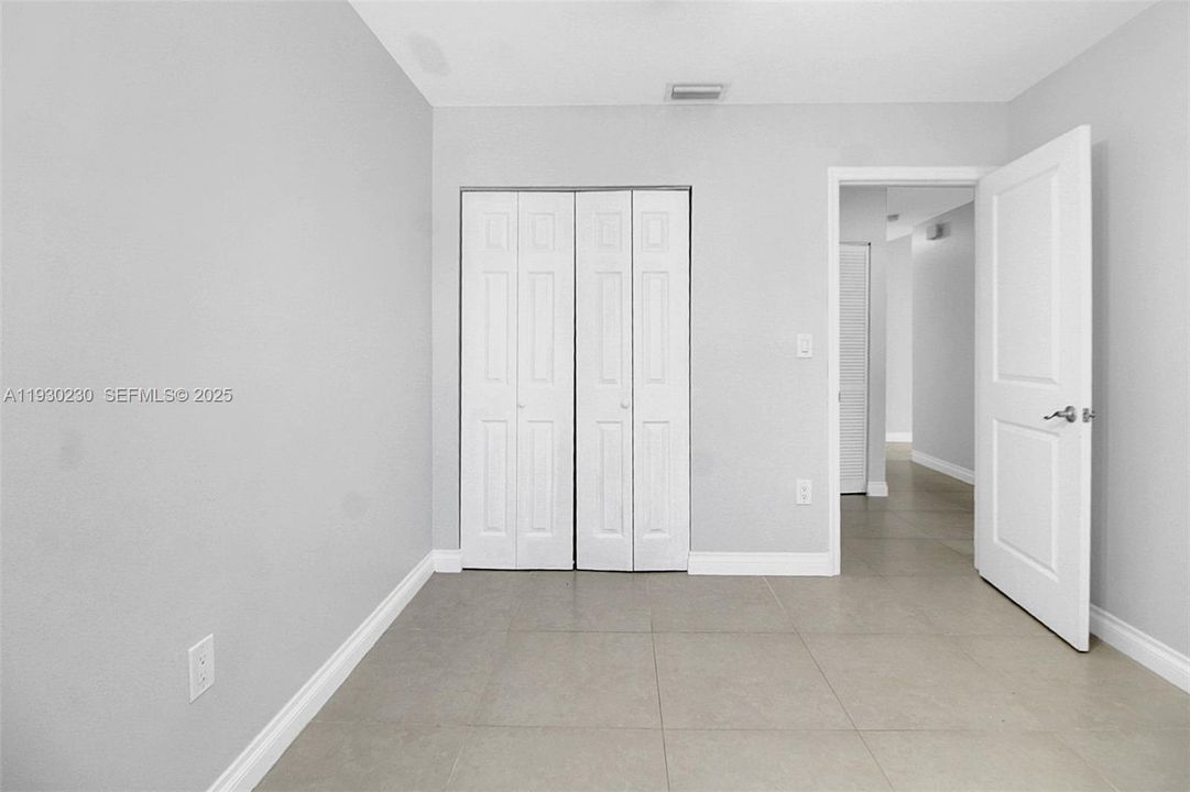 待售: $625,000 (3 贝兹, 2 浴室, 1326 平方英尺)