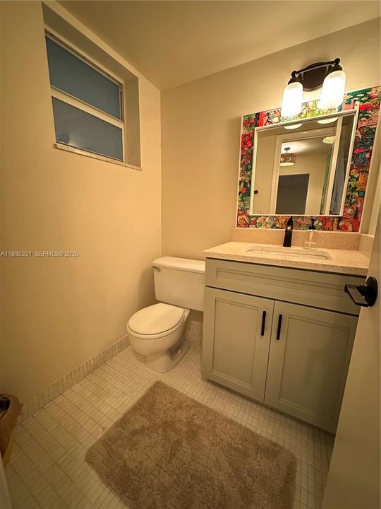 For Sale: $325,000 (1 beds, 1 baths, 950 Square Feet)