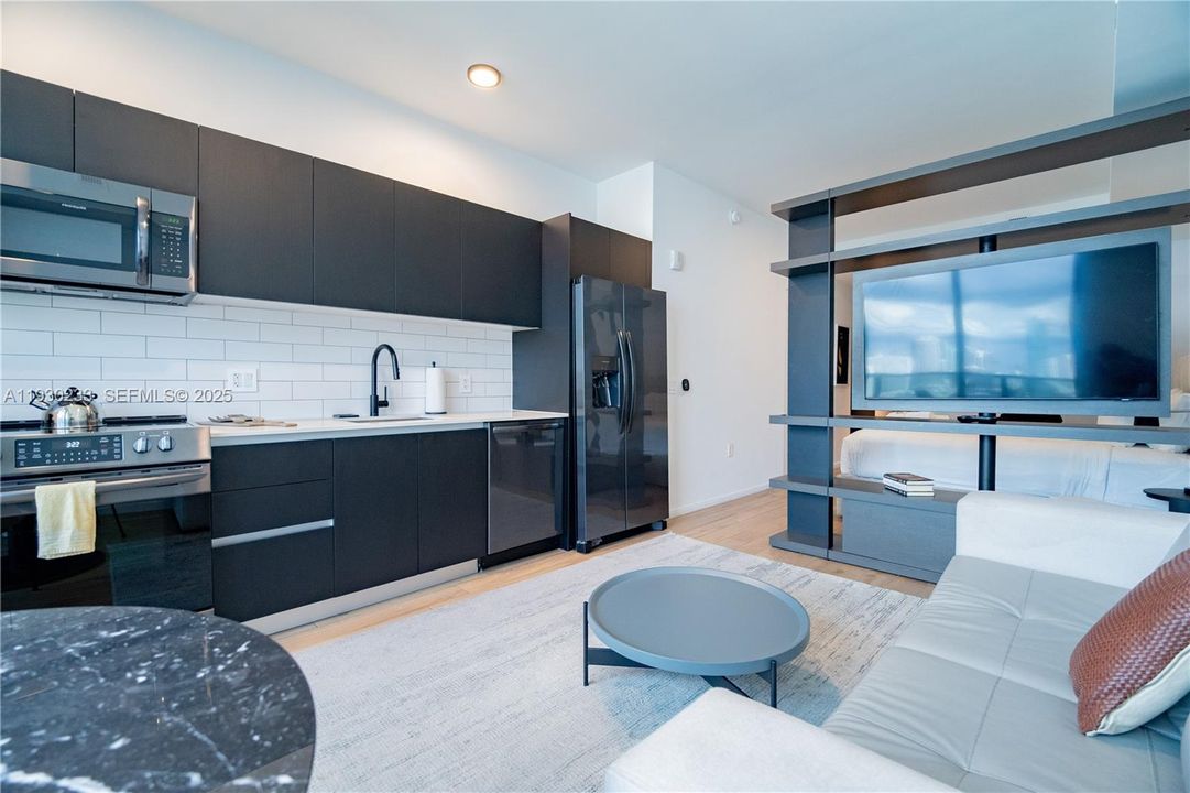 En Venta: $650,000 (0 camas, 1 baños, 430 Pies cuadrados)