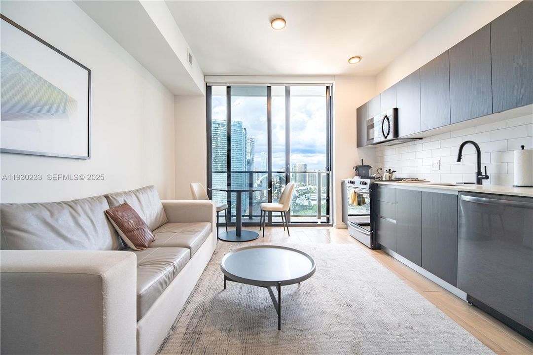 En Venta: $650,000 (0 camas, 1 baños, 430 Pies cuadrados)