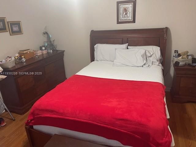 For Sale: $365,000 (2 beds, 2 baths, 1020 Square Feet)