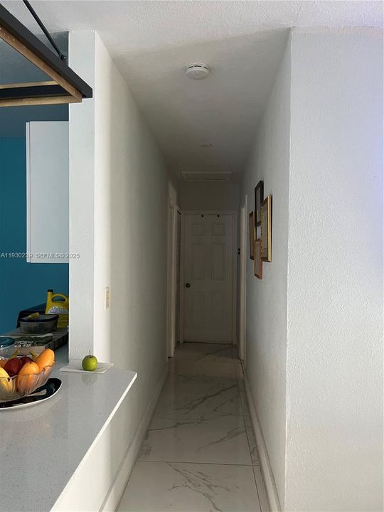 For Sale: $499,000 (2 beds, 2 baths, 1148 Square Feet)