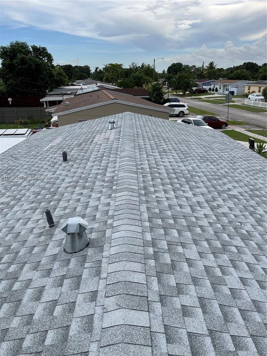 For Sale: $499,000 (2 beds, 2 baths, 1148 Square Feet)