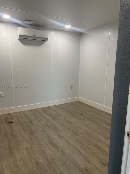 For Sale: $499,000 (2 beds, 2 baths, 1148 Square Feet)