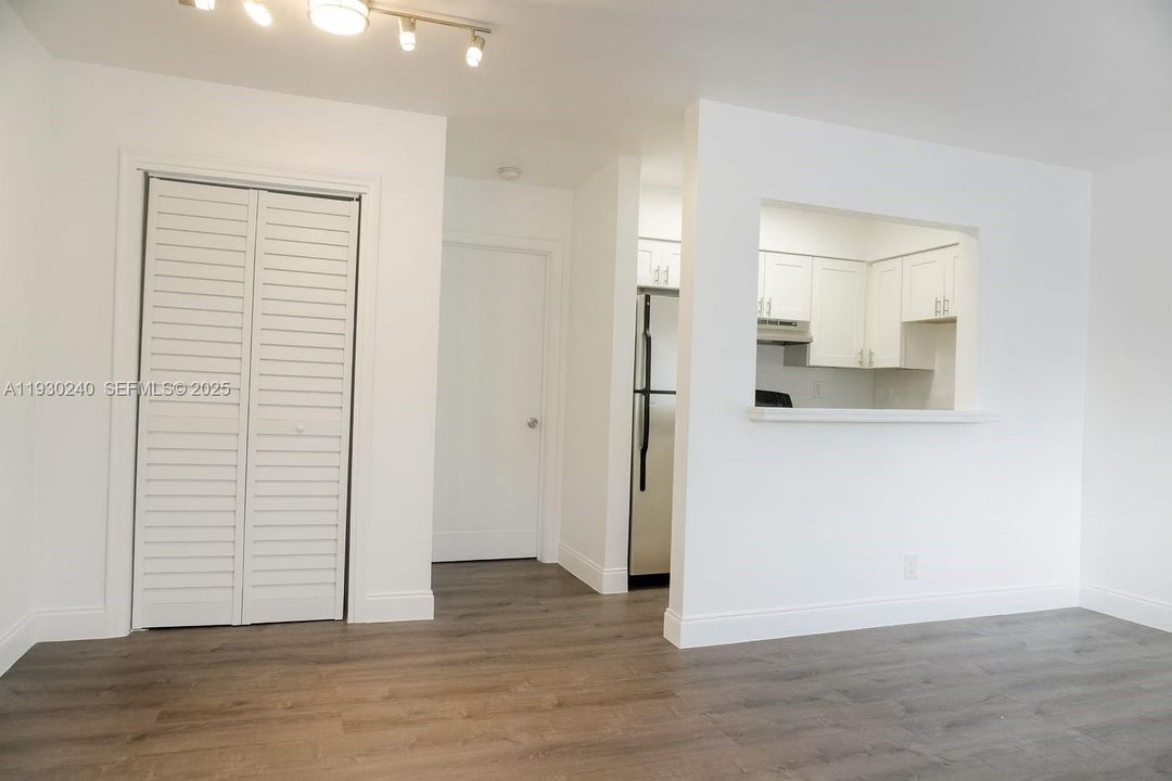 出租: $1,650 (1 贝兹, 1 浴室, 636 平方英尺)