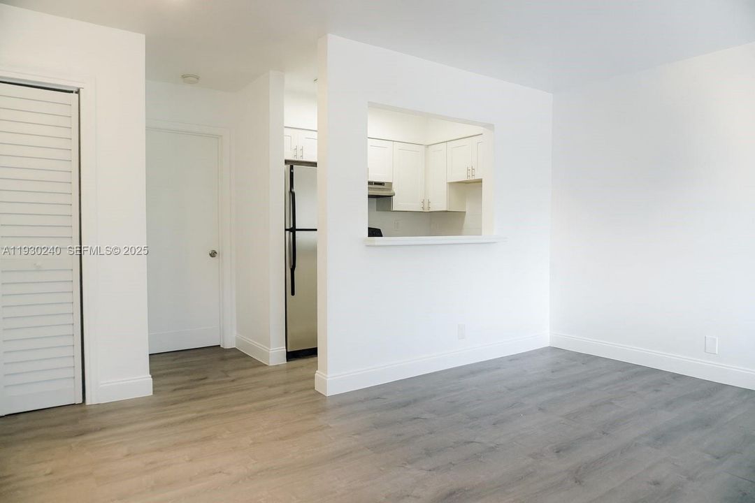 出租: $1,650 (1 贝兹, 1 浴室, 636 平方英尺)