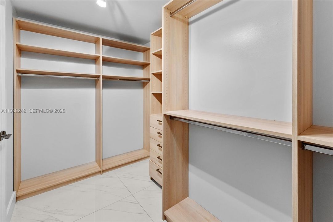 На продажу: $975,000 (3 спален, 3 ванн, 1557 Квадратных фут)