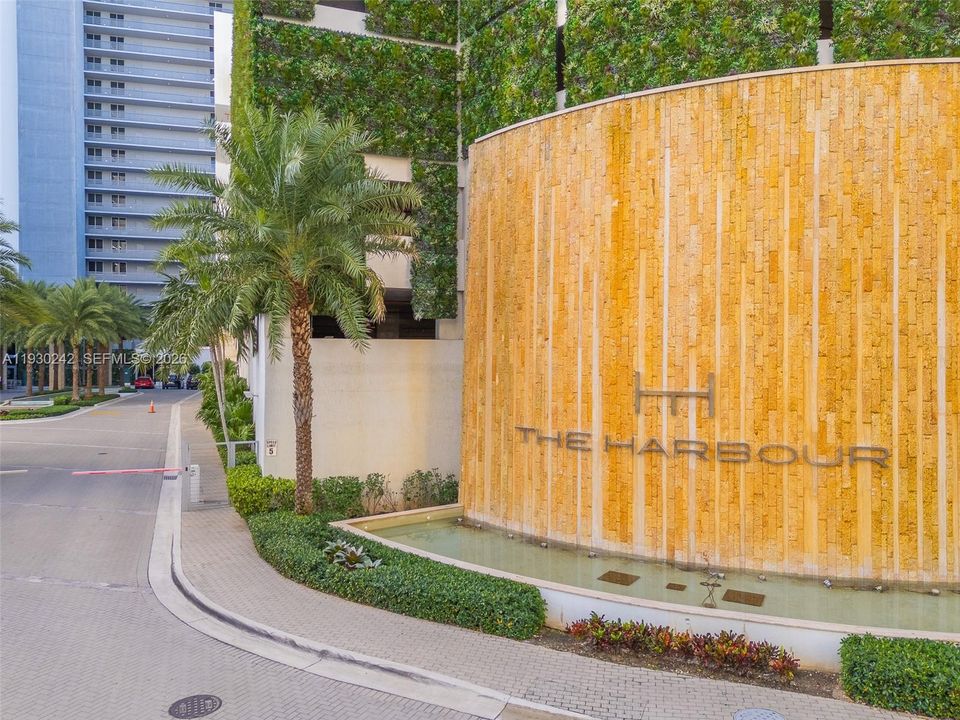 На продажу: $975,000 (3 спален, 3 ванн, 1557 Квадратных фут)