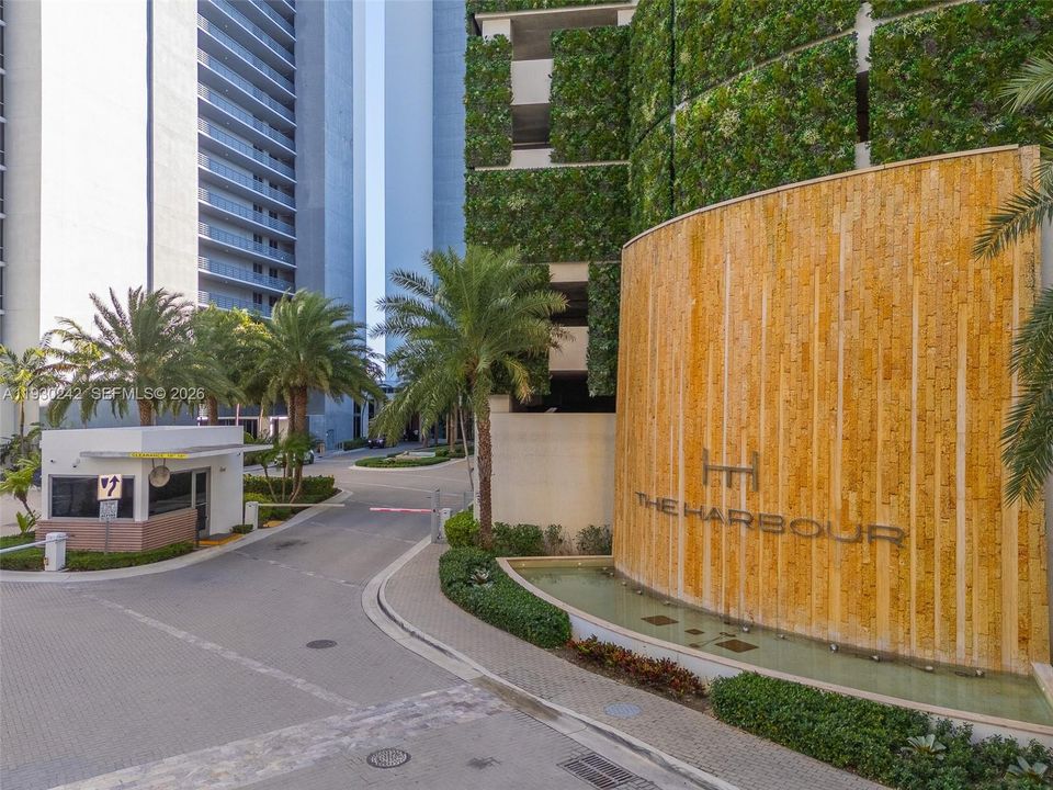 На продажу: $975,000 (3 спален, 3 ванн, 1557 Квадратных фут)