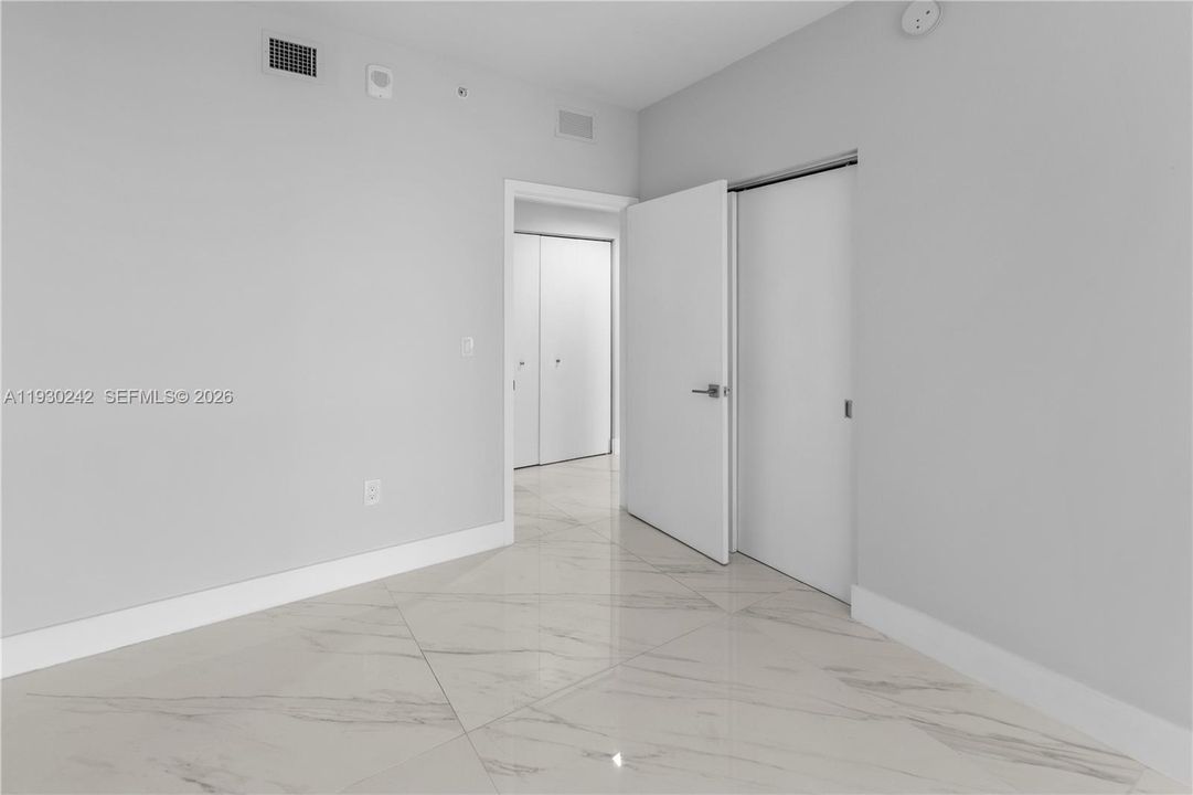 На продажу: $975,000 (3 спален, 3 ванн, 1557 Квадратных фут)