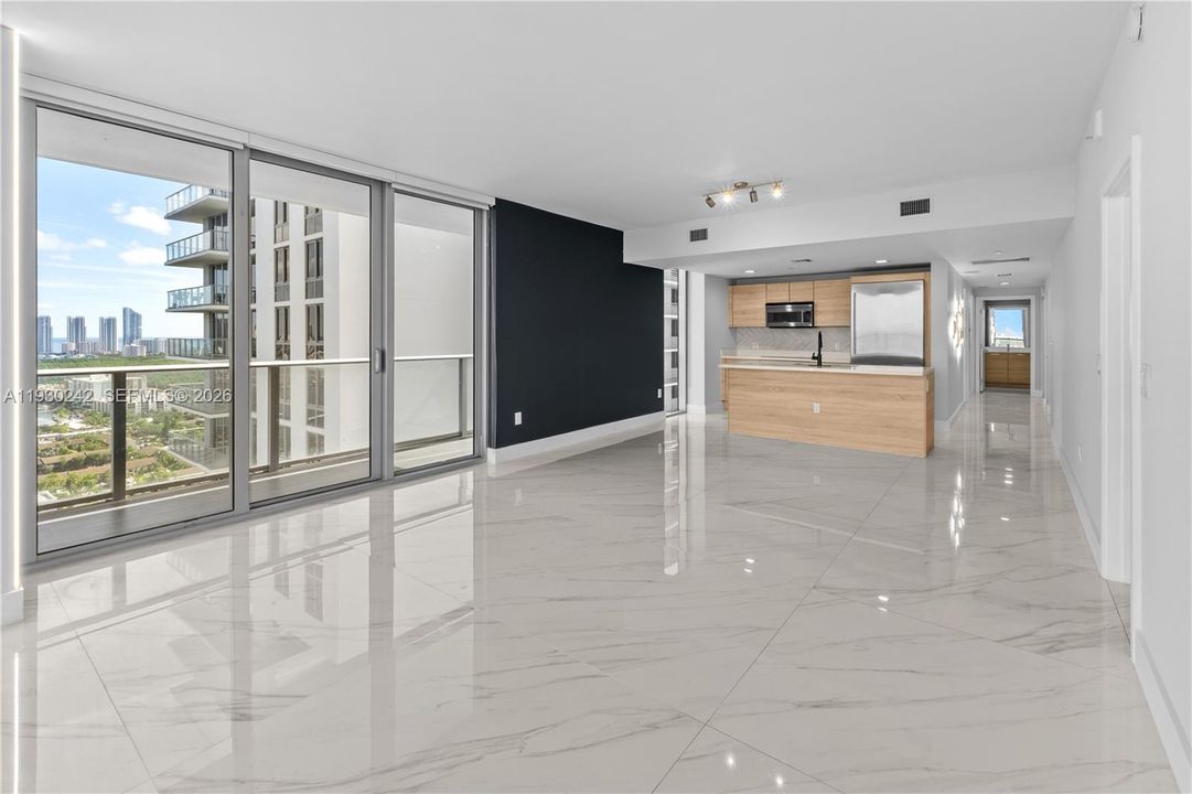 На продажу: $975,000 (3 спален, 3 ванн, 1557 Квадратных фут)