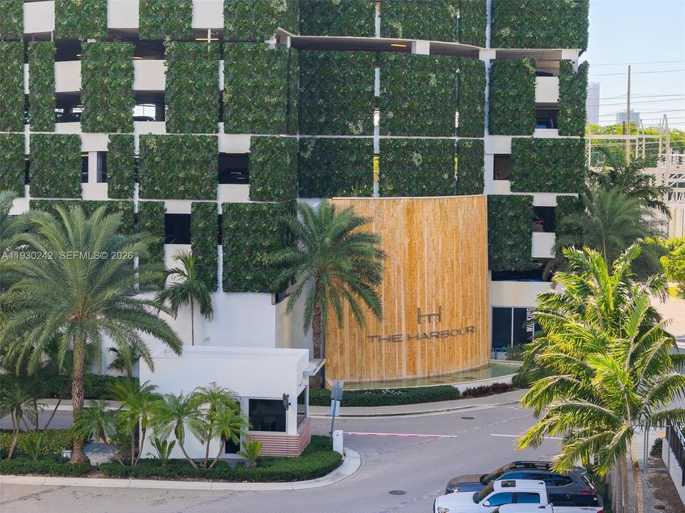 На продажу: $975,000 (3 спален, 3 ванн, 1557 Квадратных фут)