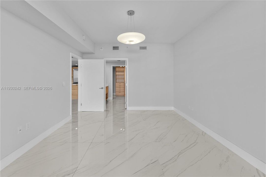 На продажу: $975,000 (3 спален, 3 ванн, 1557 Квадратных фут)