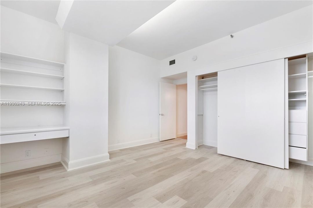 待售: $1,895,000 (2 贝兹, 2 浴室, 1623 平方英尺)