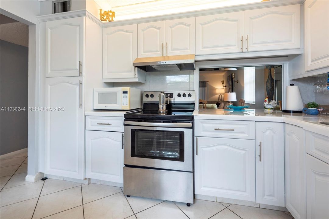 待售: $159,999 (2 贝兹, 2 浴室, 1270 平方英尺)