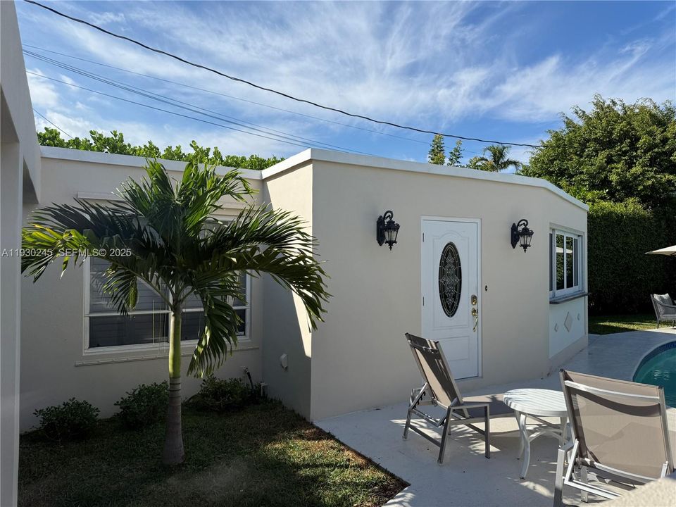 CABANA APARTMENT GUEST HOUSE