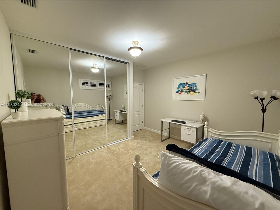 BEDROOM #4 (closet doors closed)