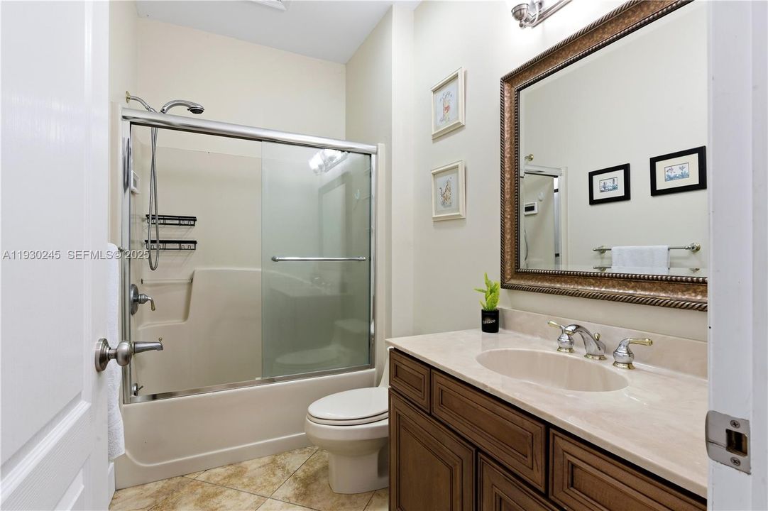 For Sale: $1,960,000 (5 beds, 4 baths, 3049 Square Feet)