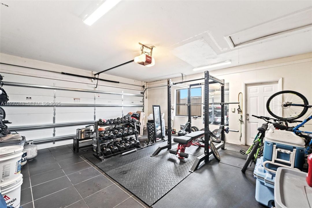 For Rent: $5,600 (4 beds, 2 baths, 2440 Square Feet)