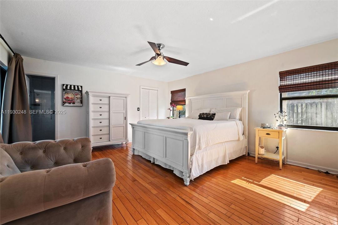 For Rent: $5,600 (4 beds, 2 baths, 2440 Square Feet)