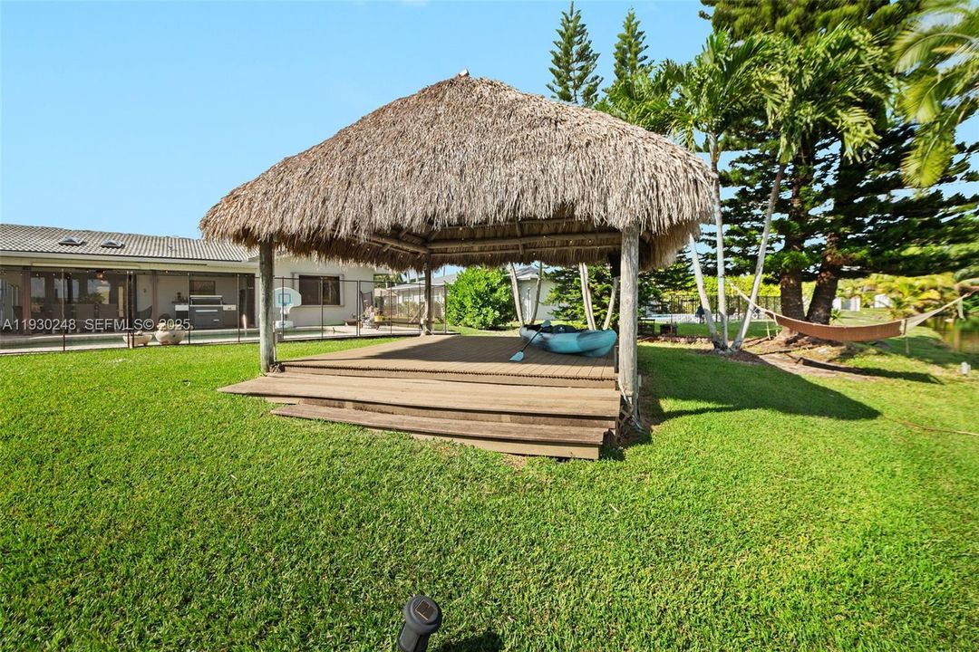 For Rent: $5,600 (4 beds, 2 baths, 2440 Square Feet)