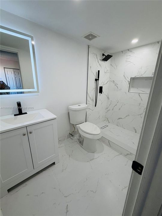 В аренду: $2,600 (2 спален, 2 ванн, 1005 Квадратных фут)