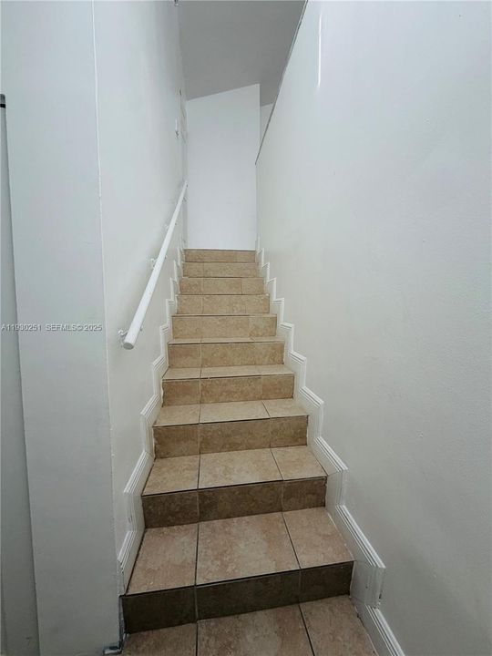 В аренду: $2,600 (2 спален, 2 ванн, 1005 Квадратных фут)