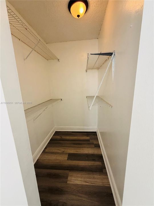 В аренду: $2,600 (2 спален, 2 ванн, 1005 Квадратных фут)