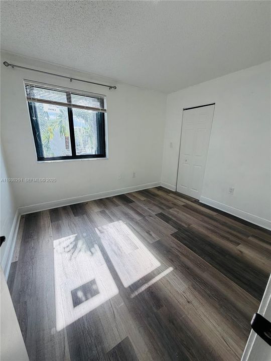 В аренду: $2,600 (2 спален, 2 ванн, 1005 Квадратных фут)