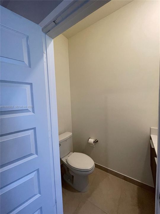 For Rent: $2,780 (2 beds, 2 baths, 1072 Square Feet)