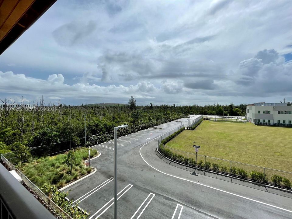 For Rent: $2,780 (2 beds, 2 baths, 1072 Square Feet)