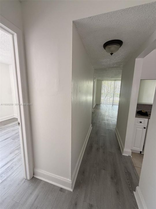 For Sale: $180,000 (2 beds, 2 baths, 800 Square Feet)