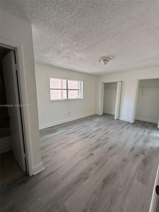 For Sale: $180,000 (2 beds, 2 baths, 800 Square Feet)