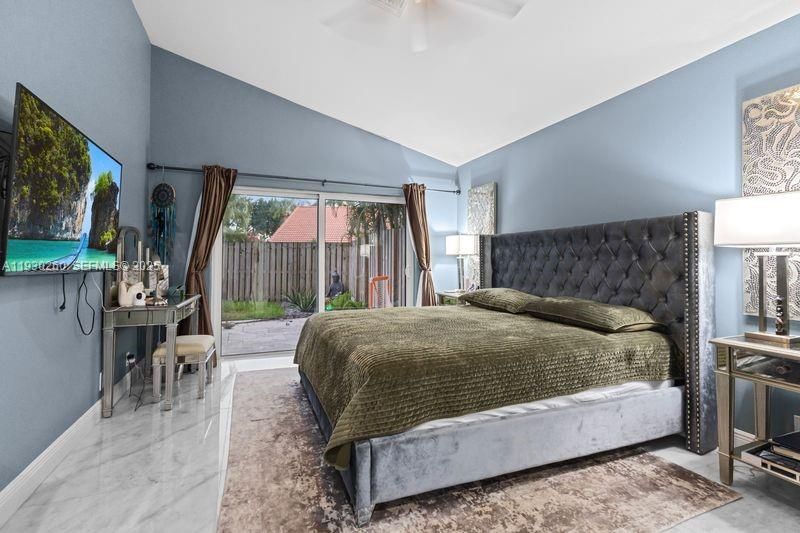 En Renta: $5,200 (3 camas, 2 baños, 1824 Pies cuadrados)