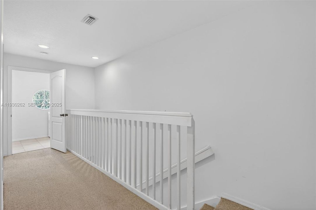 For Sale: $349,000 (2 beds, 2 baths, 1448 Square Feet)