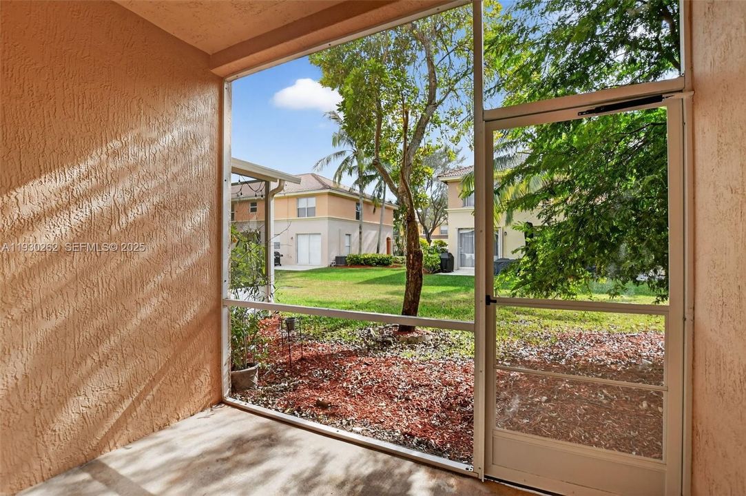 For Sale: $349,000 (2 beds, 2 baths, 1448 Square Feet)